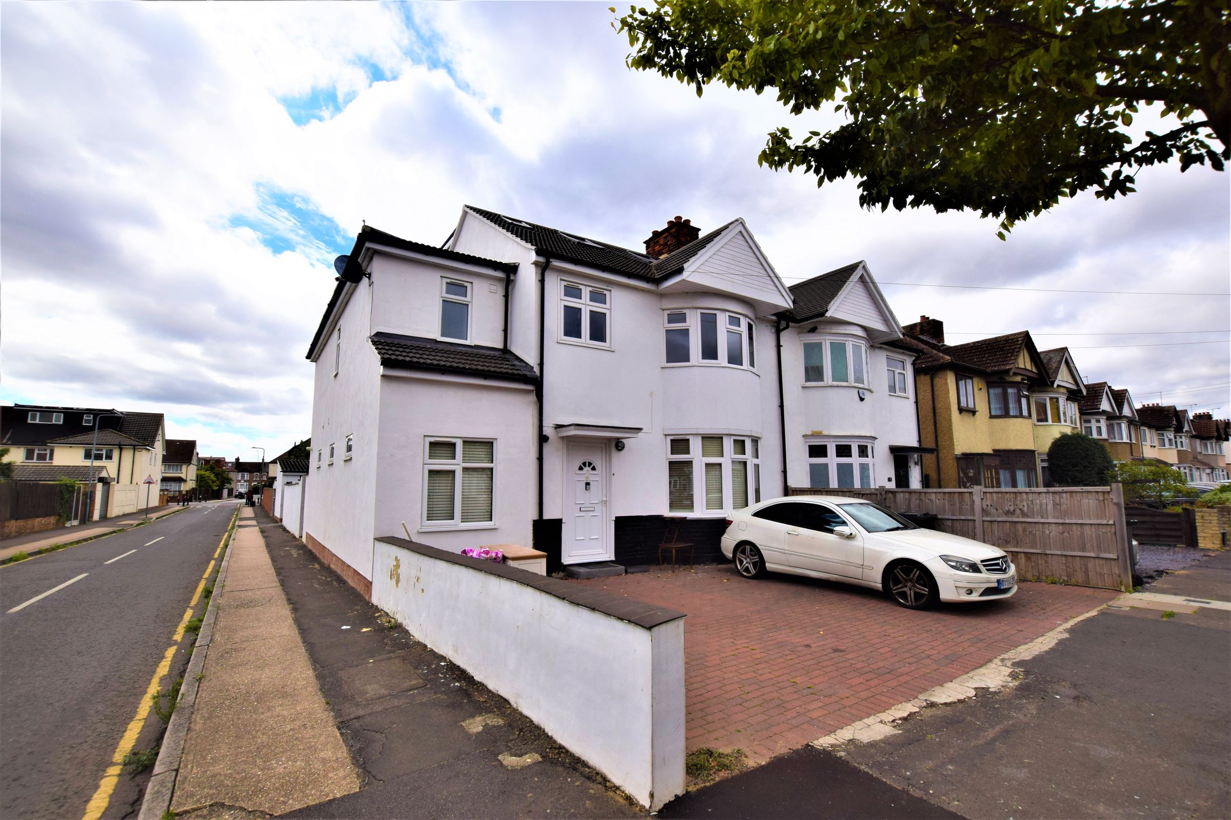 5 bed end terrace house to rent in Devonshire Road, Ilford IG2 Zoopla