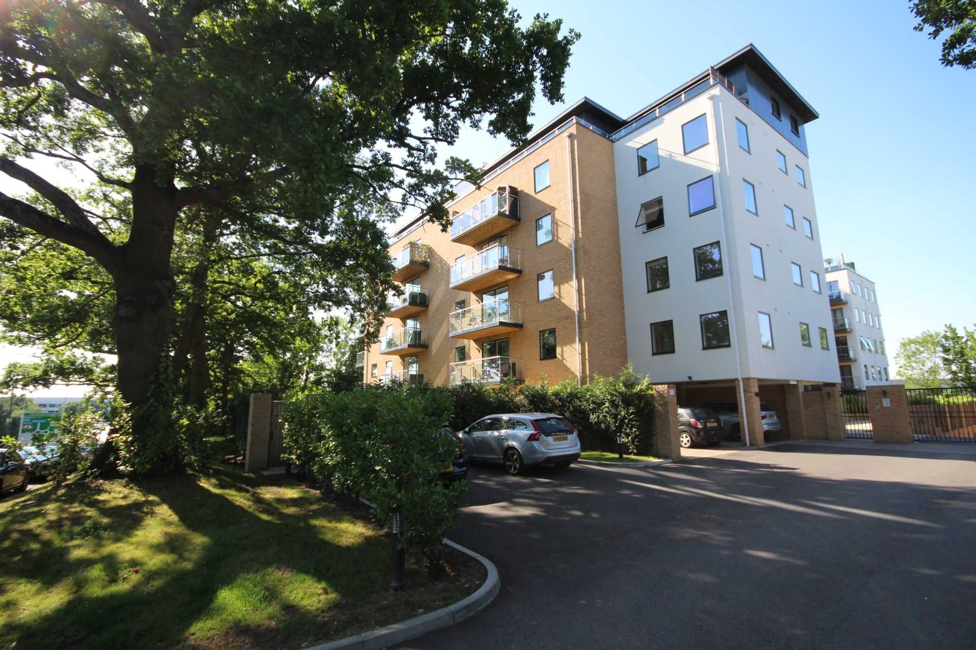 1 bed flat for sale in Old Bracknell Lane West, Bracknell RG12 Zoopla