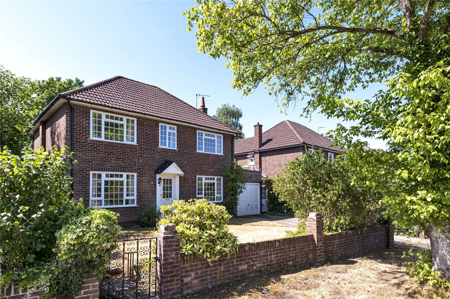 3 bed detached house for sale in Shalford, Guildford GU4 Zoopla