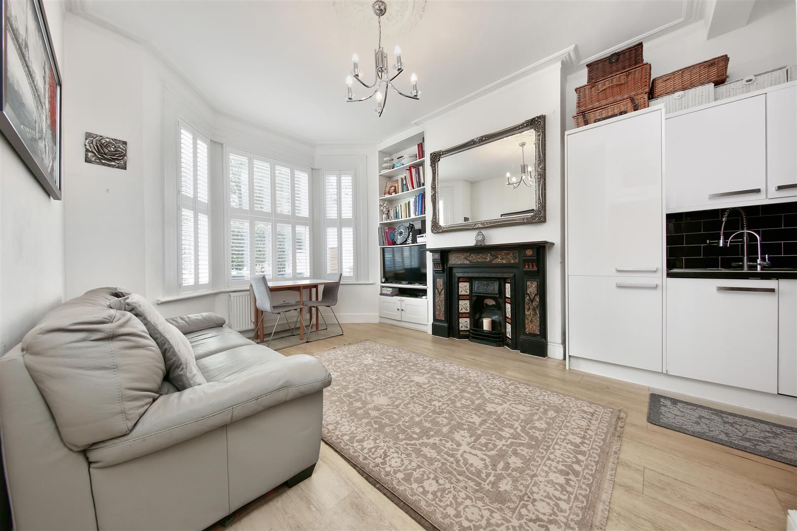 2 bed property for sale in Windsor Road, London NW2 Zoopla