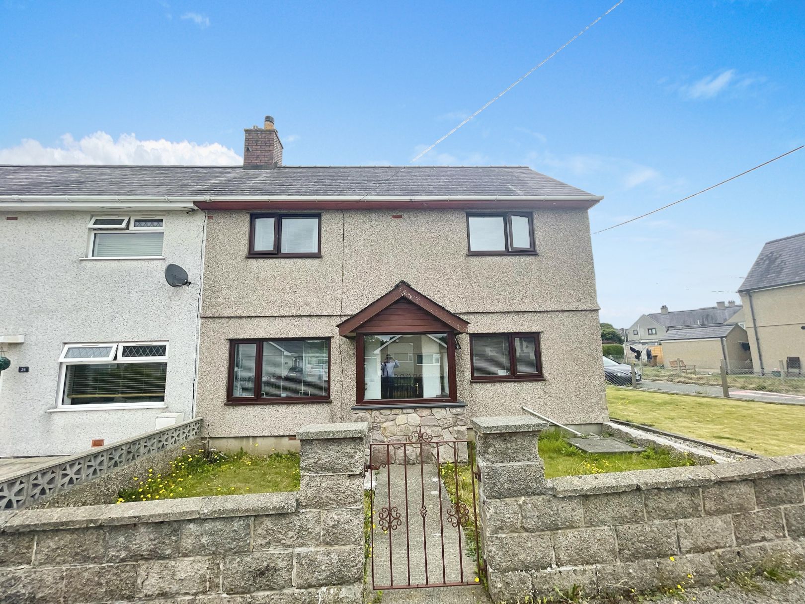 3 bed end terrace house for sale in Dol Beuno, Bontnewydd, Caernarfon