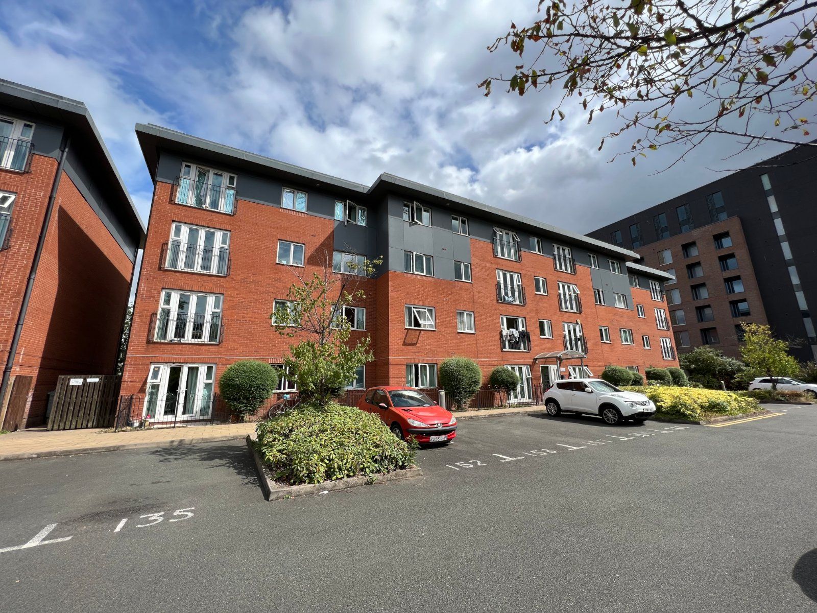 2 bed flat to rent in Conisbrough Keep, Coventry, West Midlands CV1