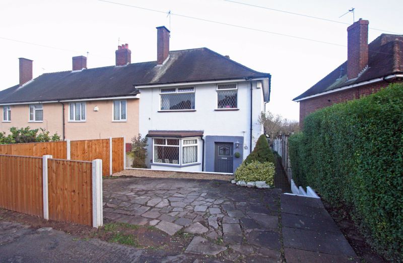 3 bed end terrace house for sale in Stourbridge, Norton, Shenstone