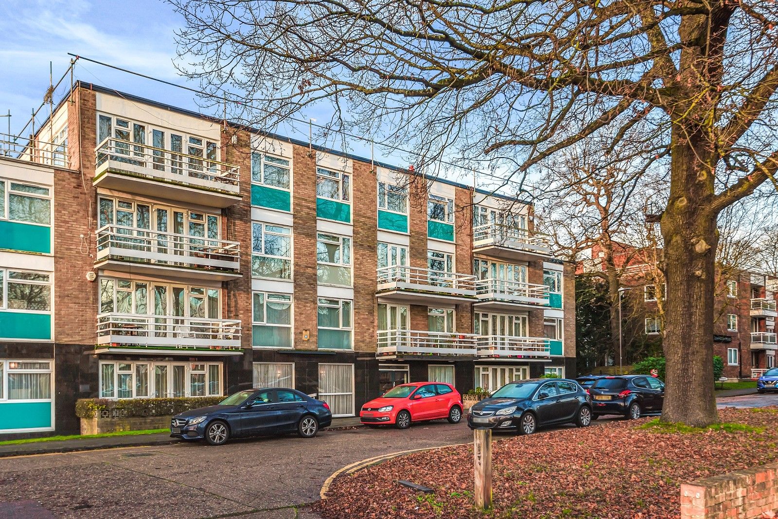 3 bed flat for sale in Windermere Hall, Stonegrove, Edgware, Greater