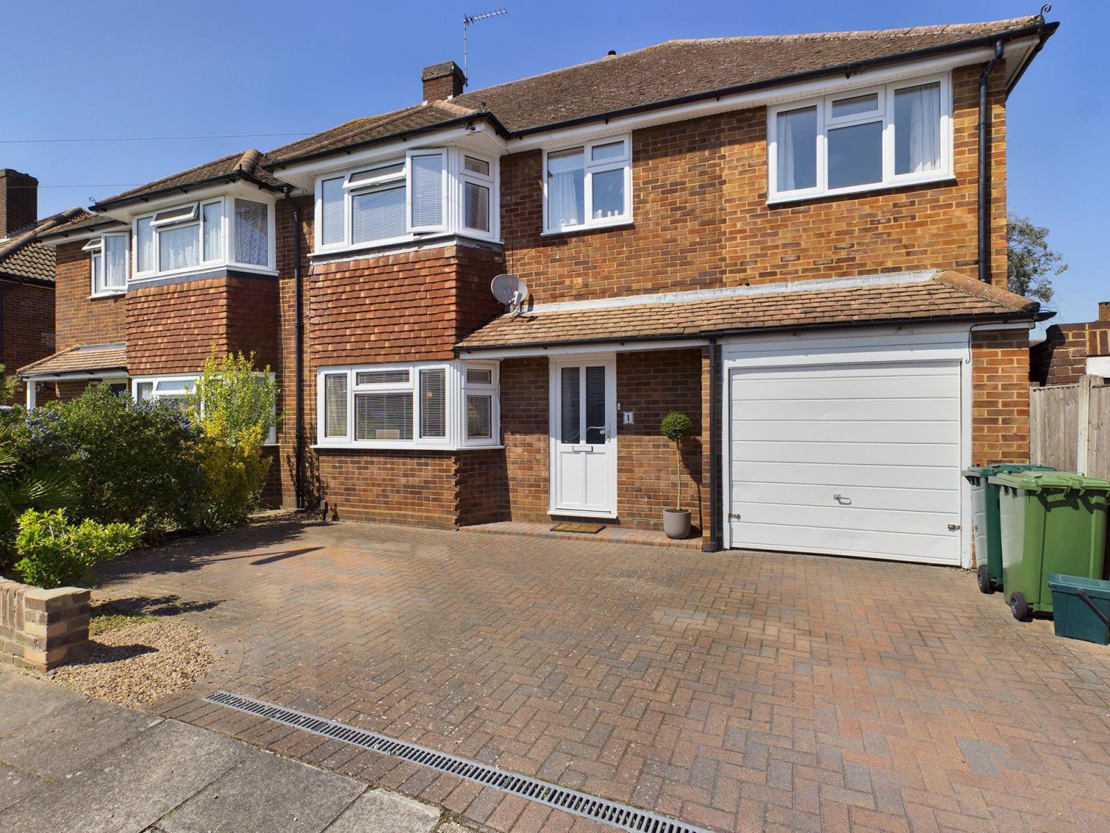 Seaton Drive, Ashford, Middlesex TW15  