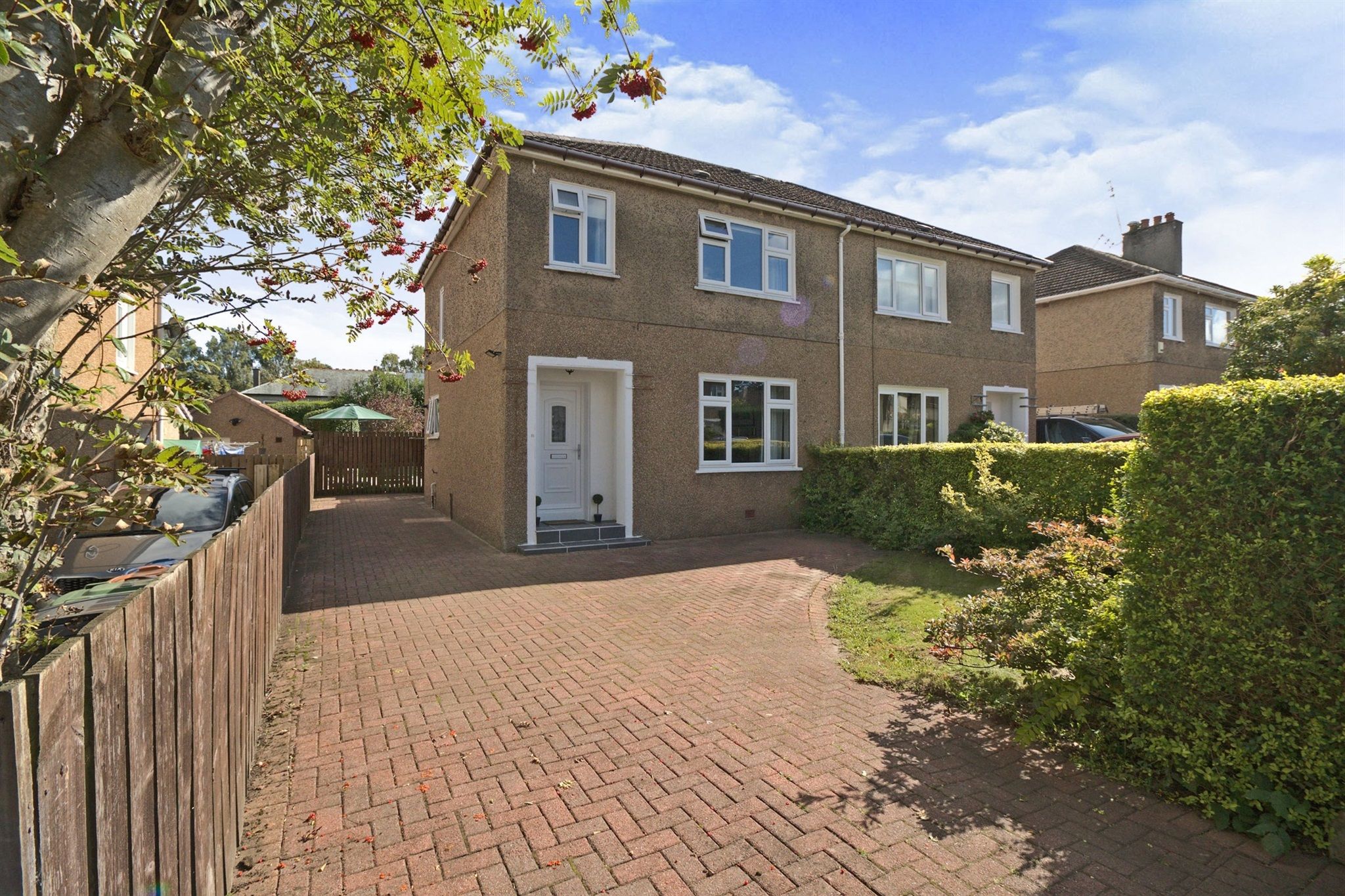 3 bed semidetached house for sale in Clochbar Avenue, Milngavie