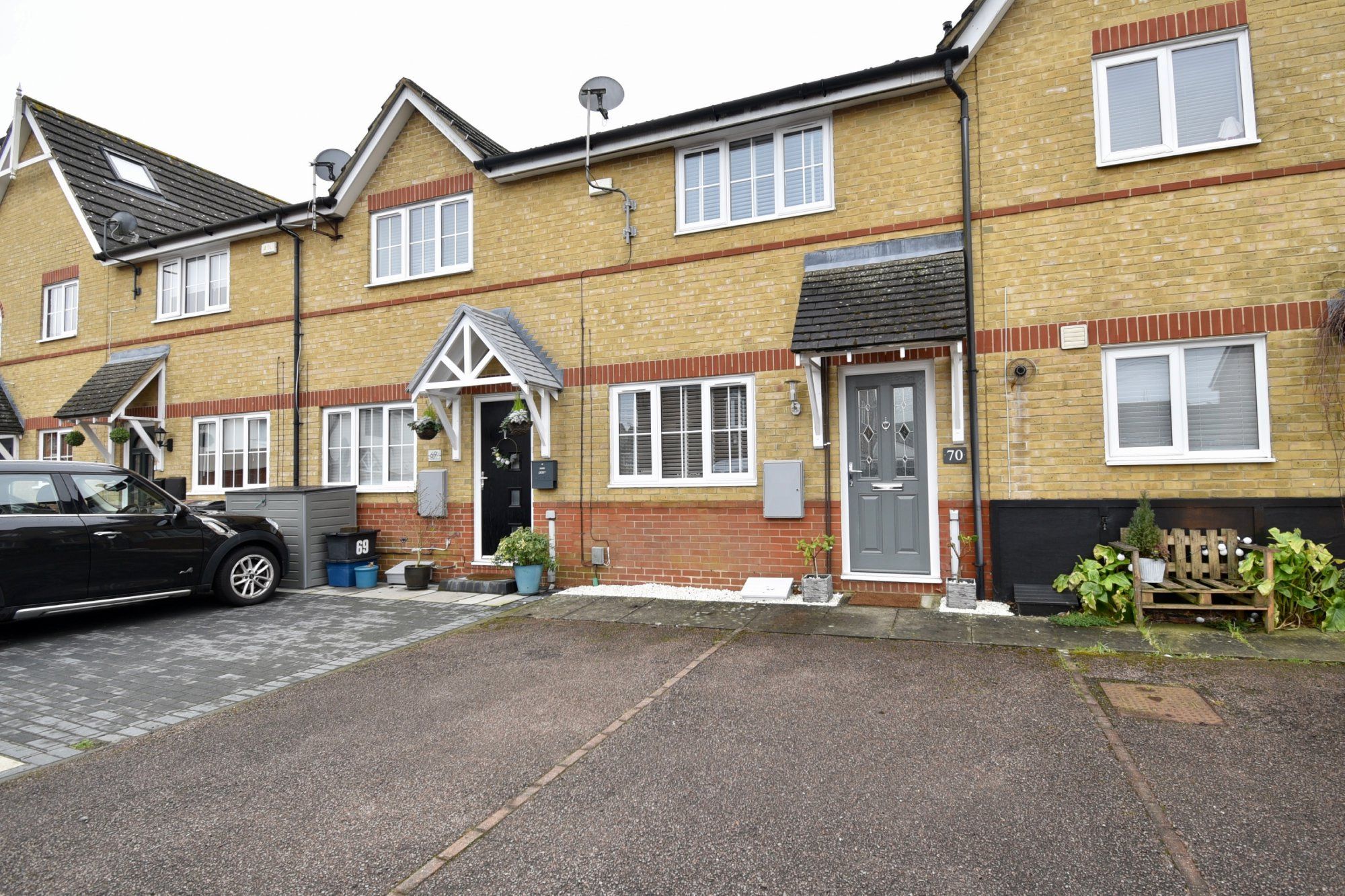 2 bed terraced house for sale in Wansbeck Close, Stevenage SG1 Zoopla