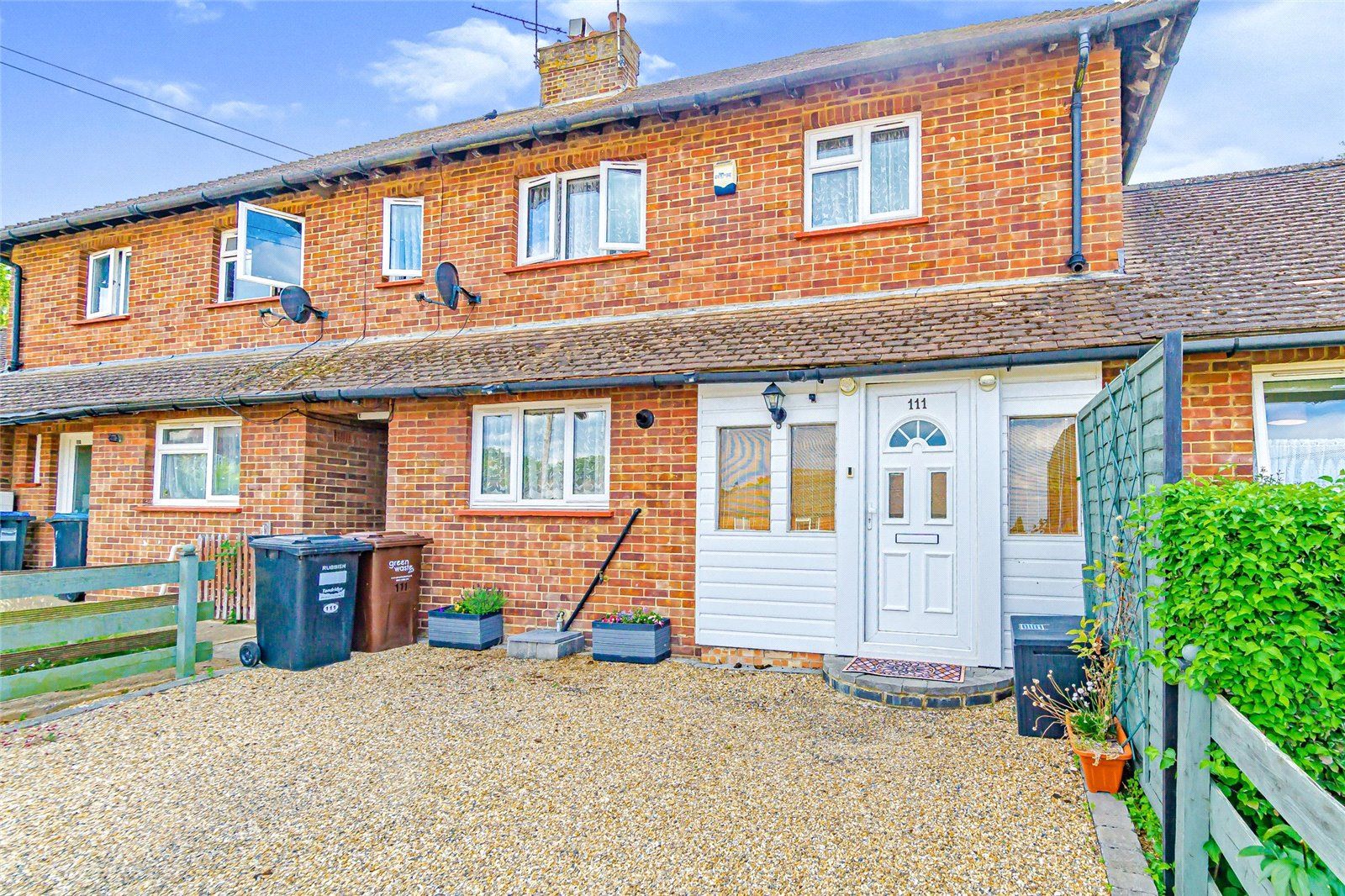 3 bed detached house for sale in Coneybury, Bletchingley, Redhill RH1
