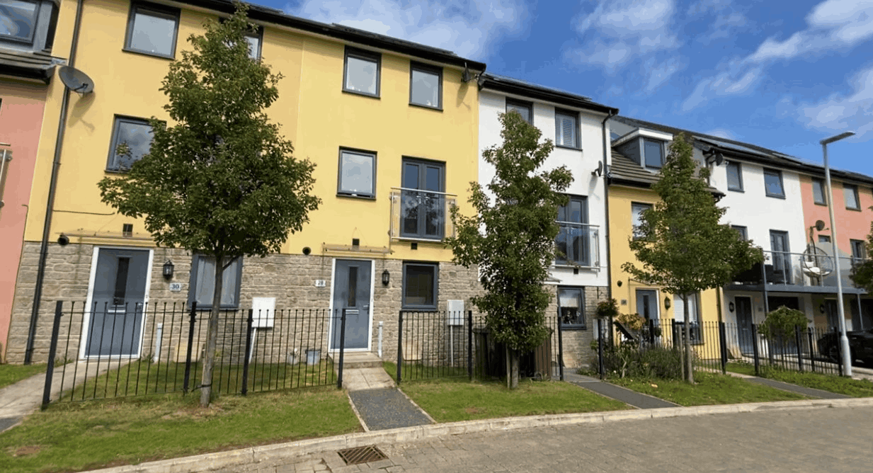 Limeburners Road, Turnchapel, Plymouth PL9  