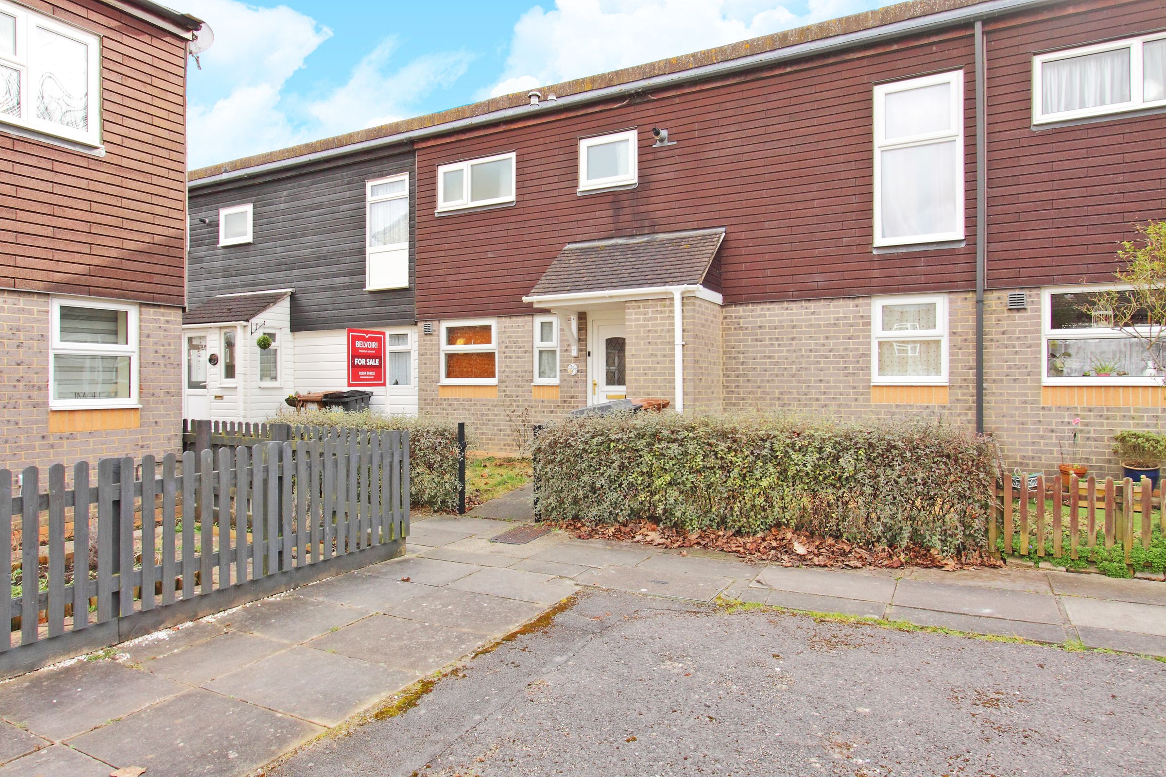 3 bed terraced house for sale in Pilgrims Way, Andover SP10 Zoopla