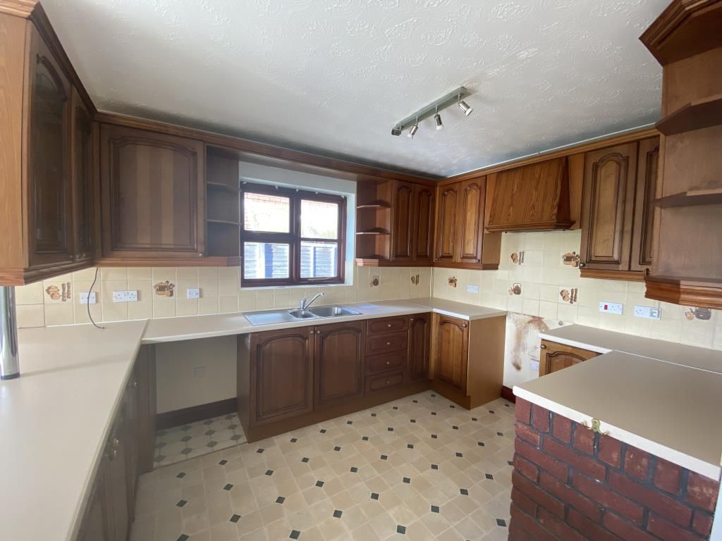 3 bed detached bungalow for sale in Norton, Presteigne, Powys LD8 Zoopla