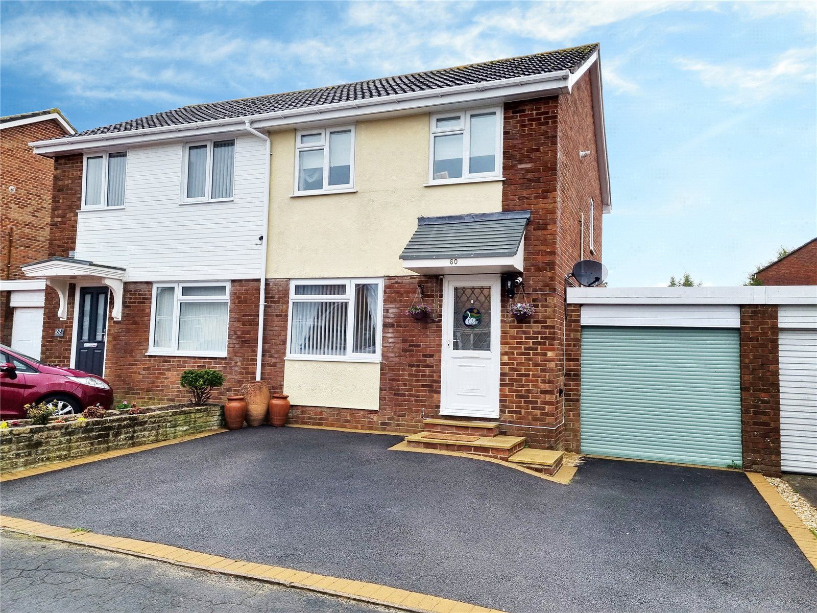 3 bed semidetached house for sale in Gifford Close, Chard, Somerset