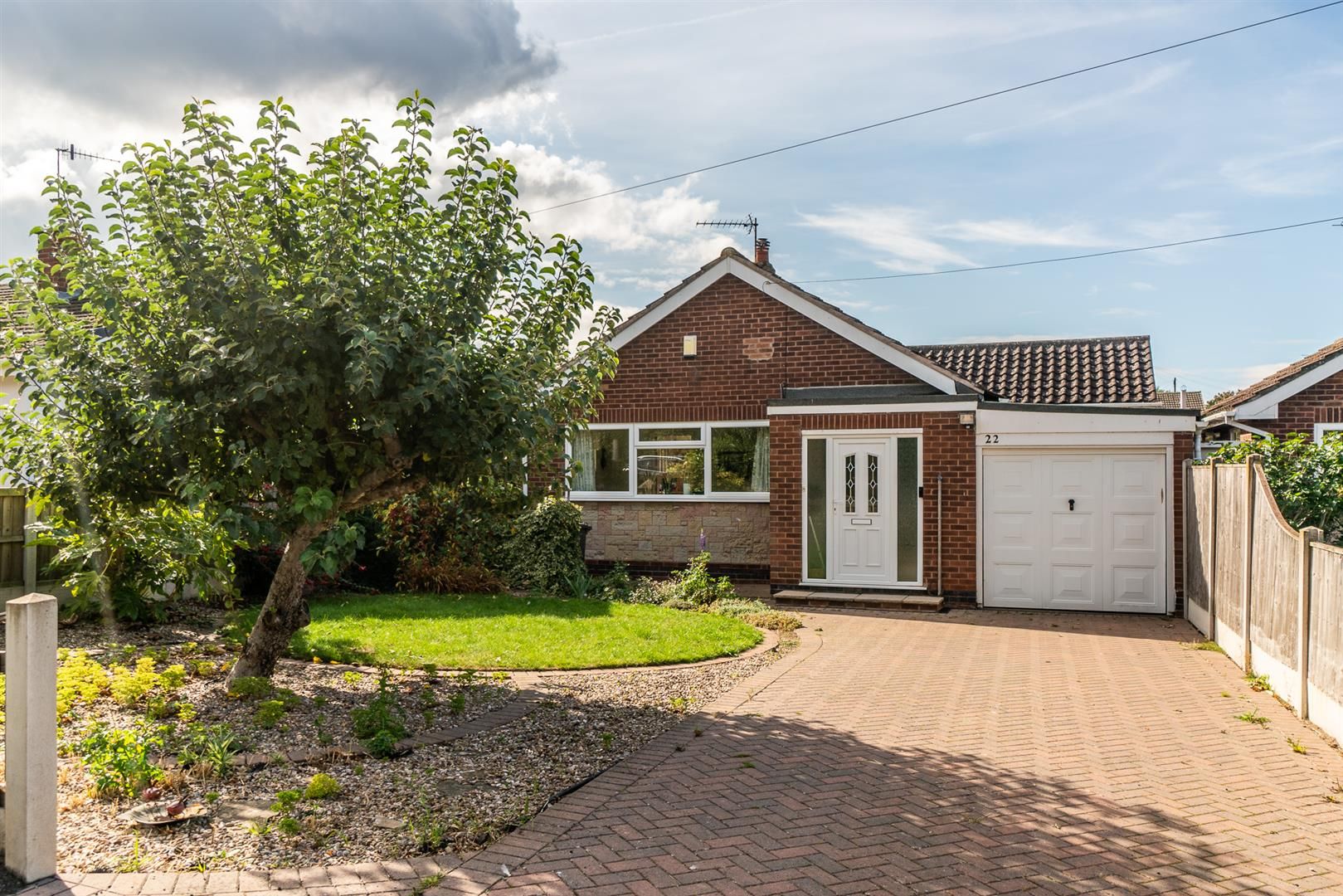 3 bed detached bungalow for sale in Owthorpe Road, Cotgrave, Nottingham