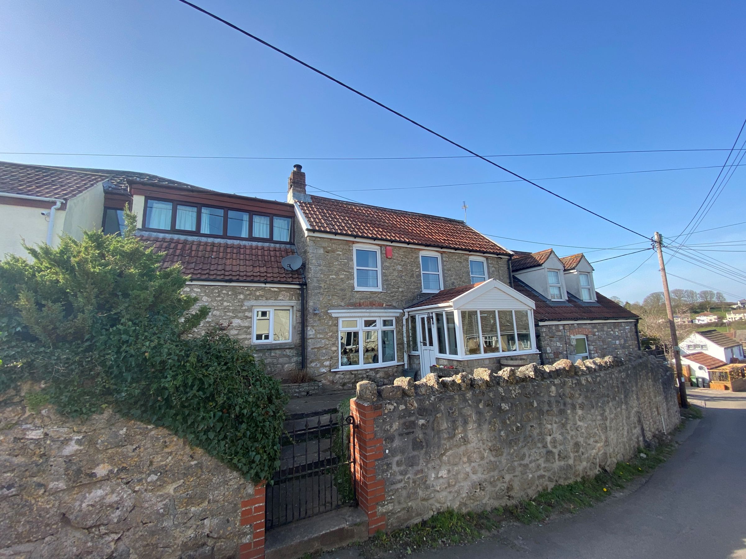 4 bed semidetached house for sale in Felton Street, Felton, Bristol