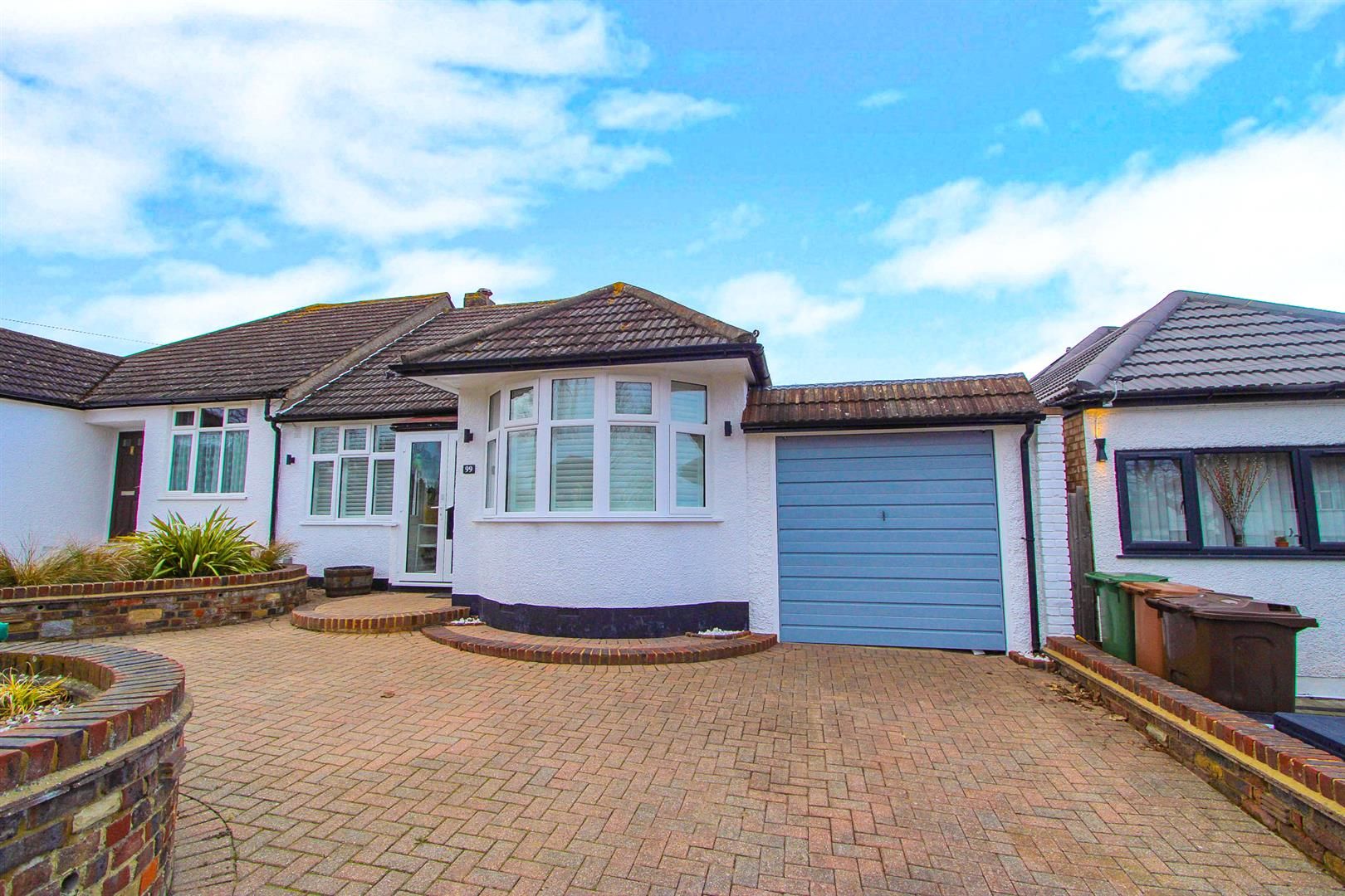 3 bed semidetached bungalow for sale in Benfleet Close, Sutton SM1