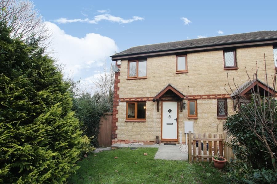 3 bed semidetached house to rent in Westons Hill Drive, Emersons Green