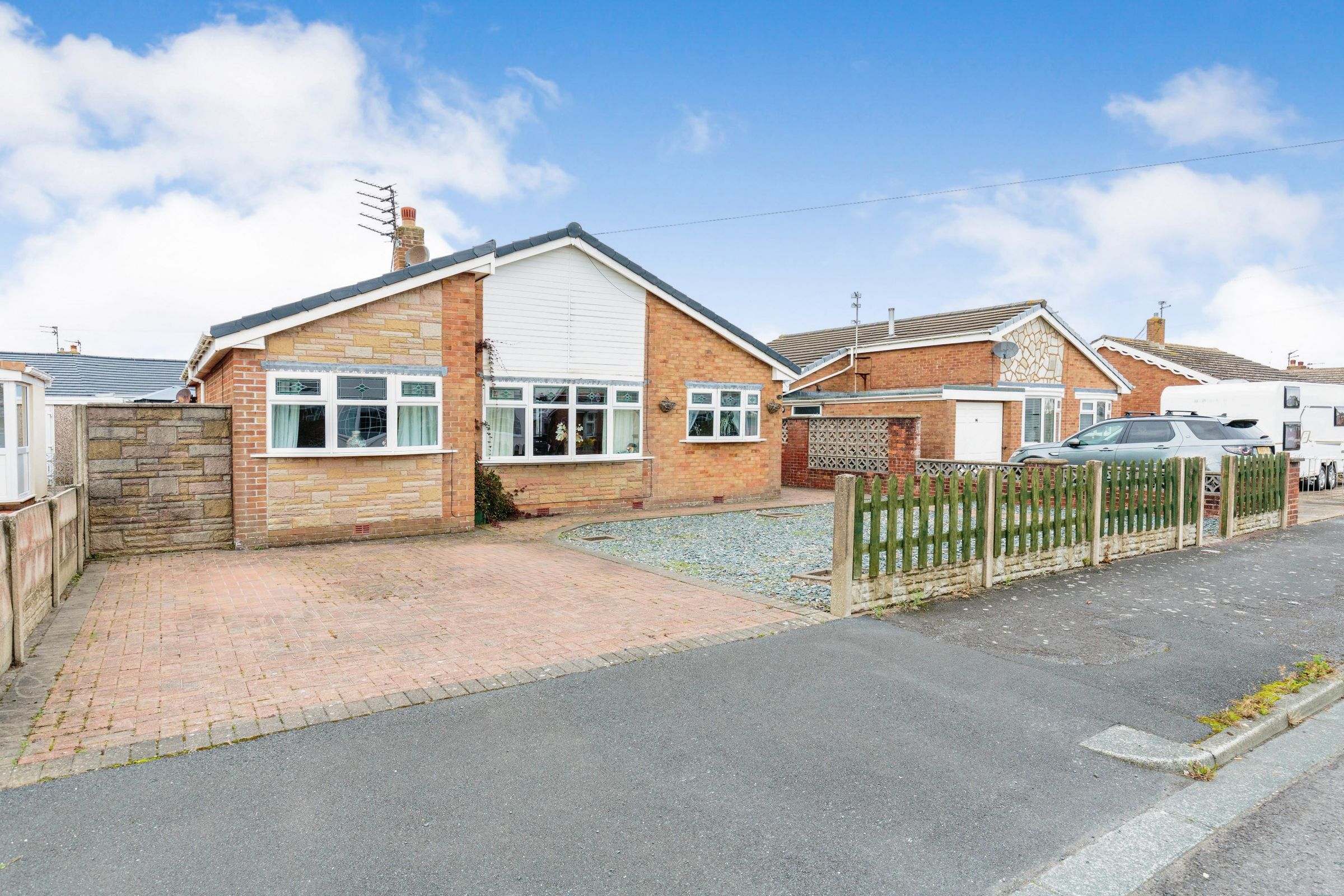 4 bed bungalow for sale in Ennerdale Avenue, Fleetwood FY7 Zoopla
