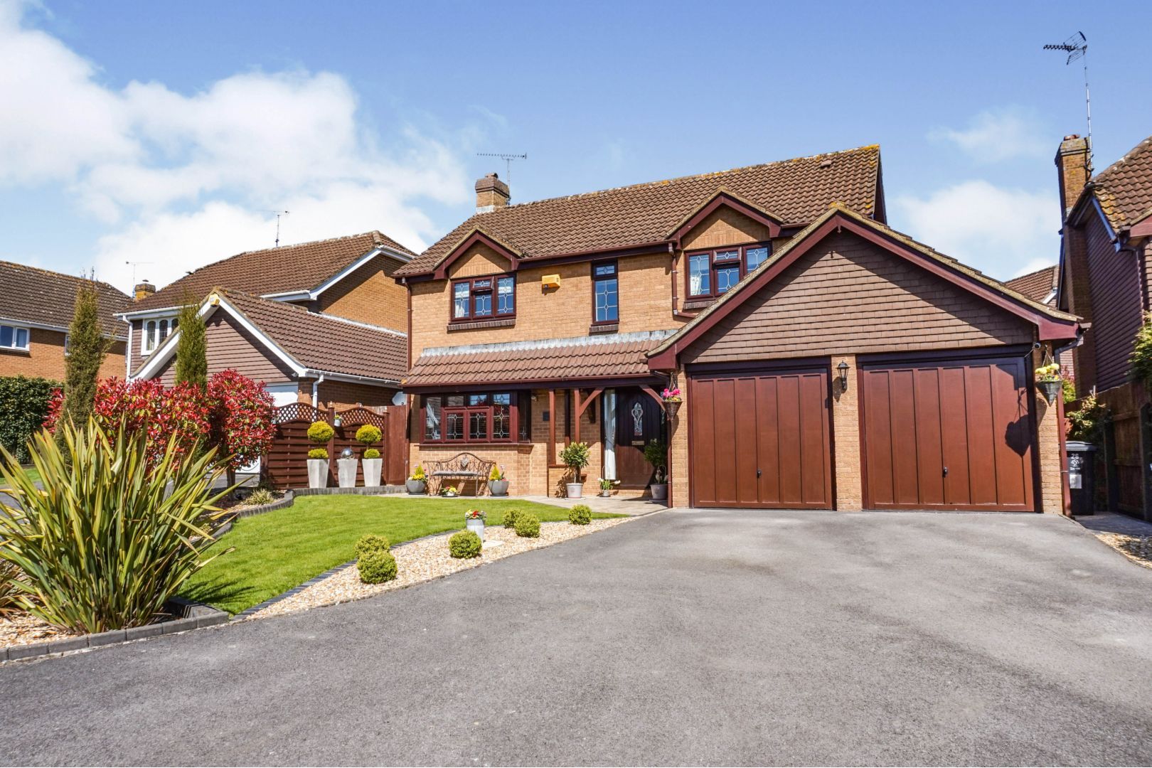 4 bed detached house for sale in Middleleaze Drive, Swindon SN5 Zoopla