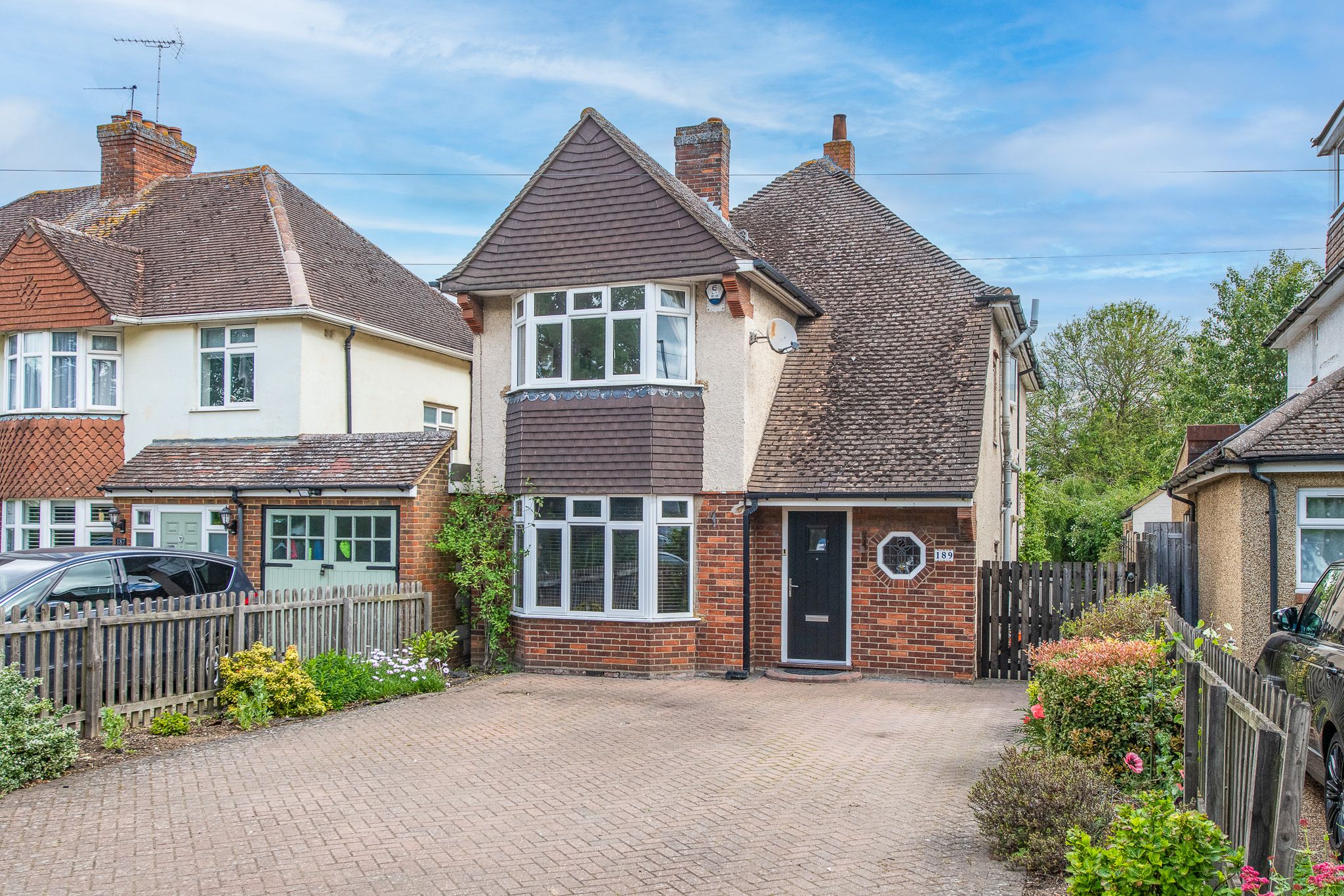4 bed detached house for sale in Tring Road, Aylesbury HP20 Zoopla
