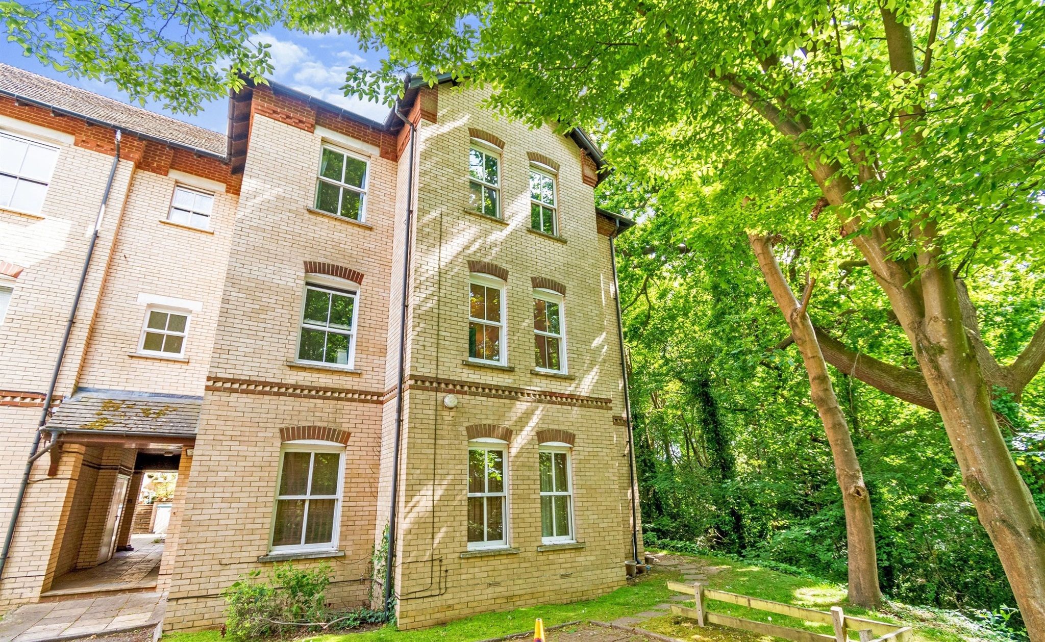 2 bed flat for sale in Midanbury Lane, Southampton SO18 Zoopla