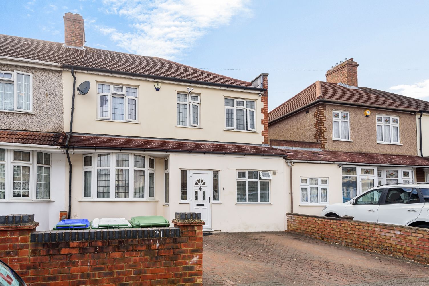 5 bed semidetached house for sale in Alexander Road, Bexleyheath DA7