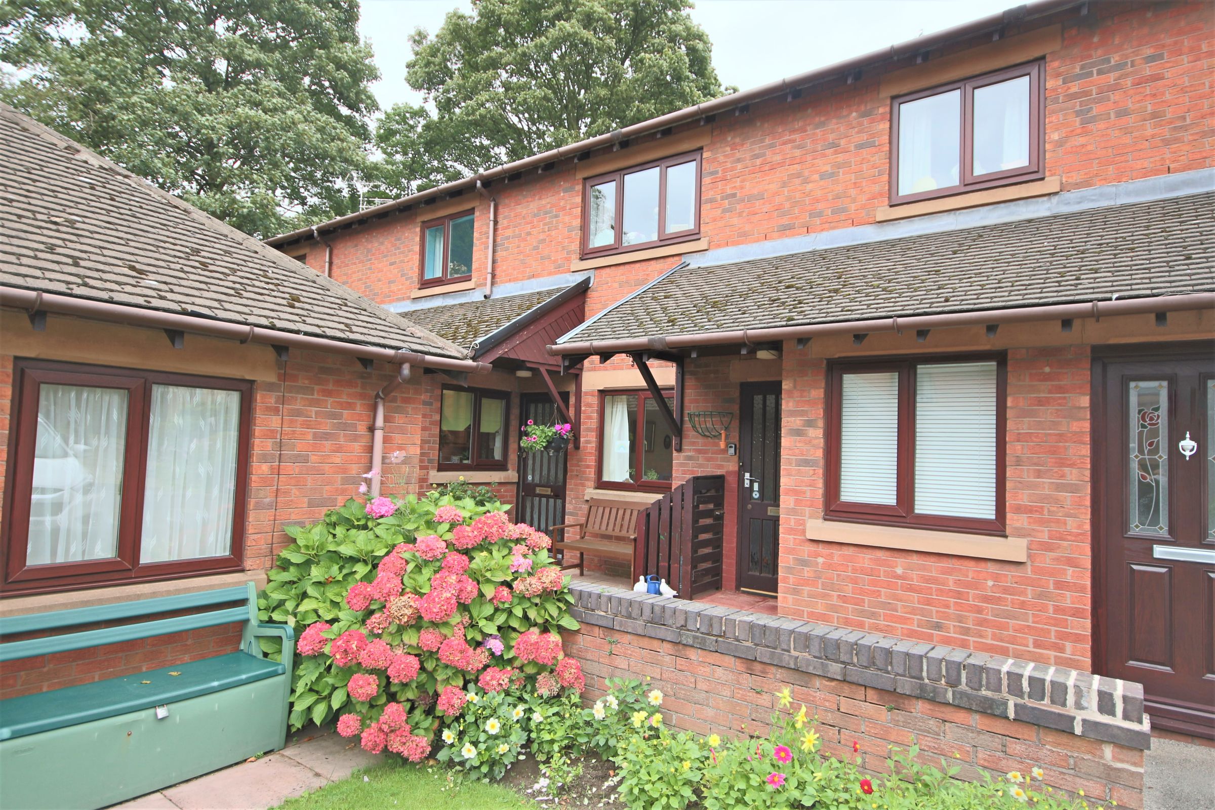 2 bed flat for sale in Penwortham Hall Gardens, Penwortham, Preston PR1