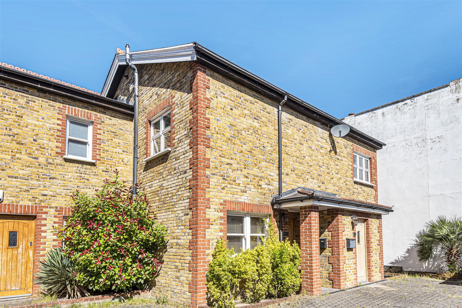 2 bed flat for sale in Langley Road, Surbiton KT6 Zoopla