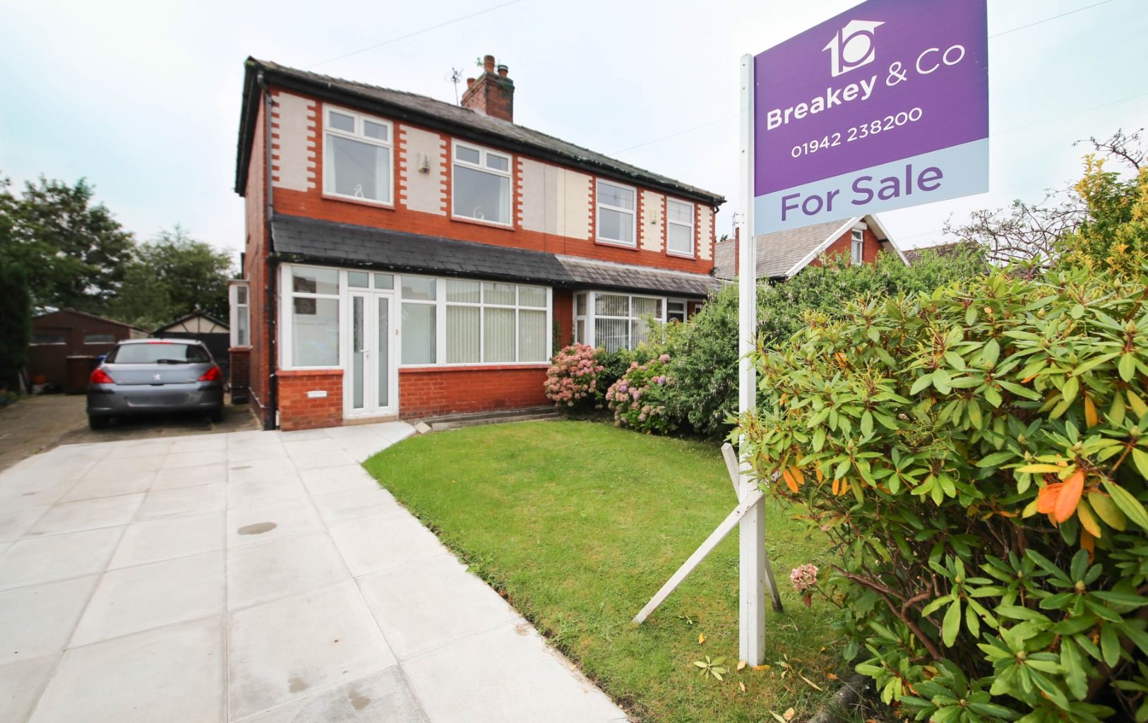 3 bed semidetached house for sale in Springfield Road, Wigan