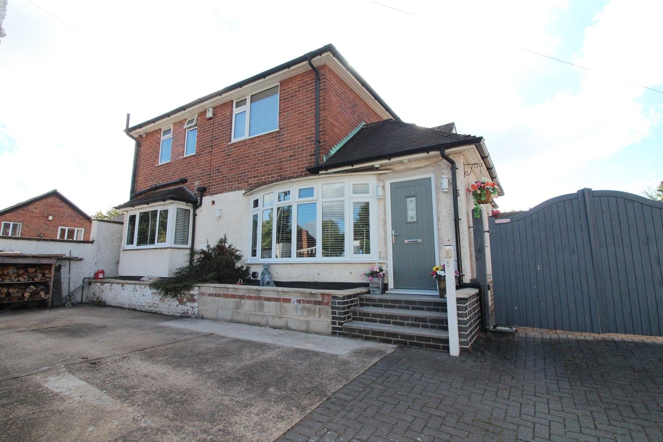 5 bed detached house for sale in Roland Avenue, Nuthall, Nottingham