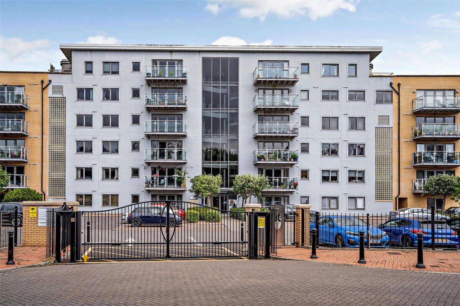 2 bed flat for sale in Ty Windsor, Marconi Avenue, Penarth, Vale Of