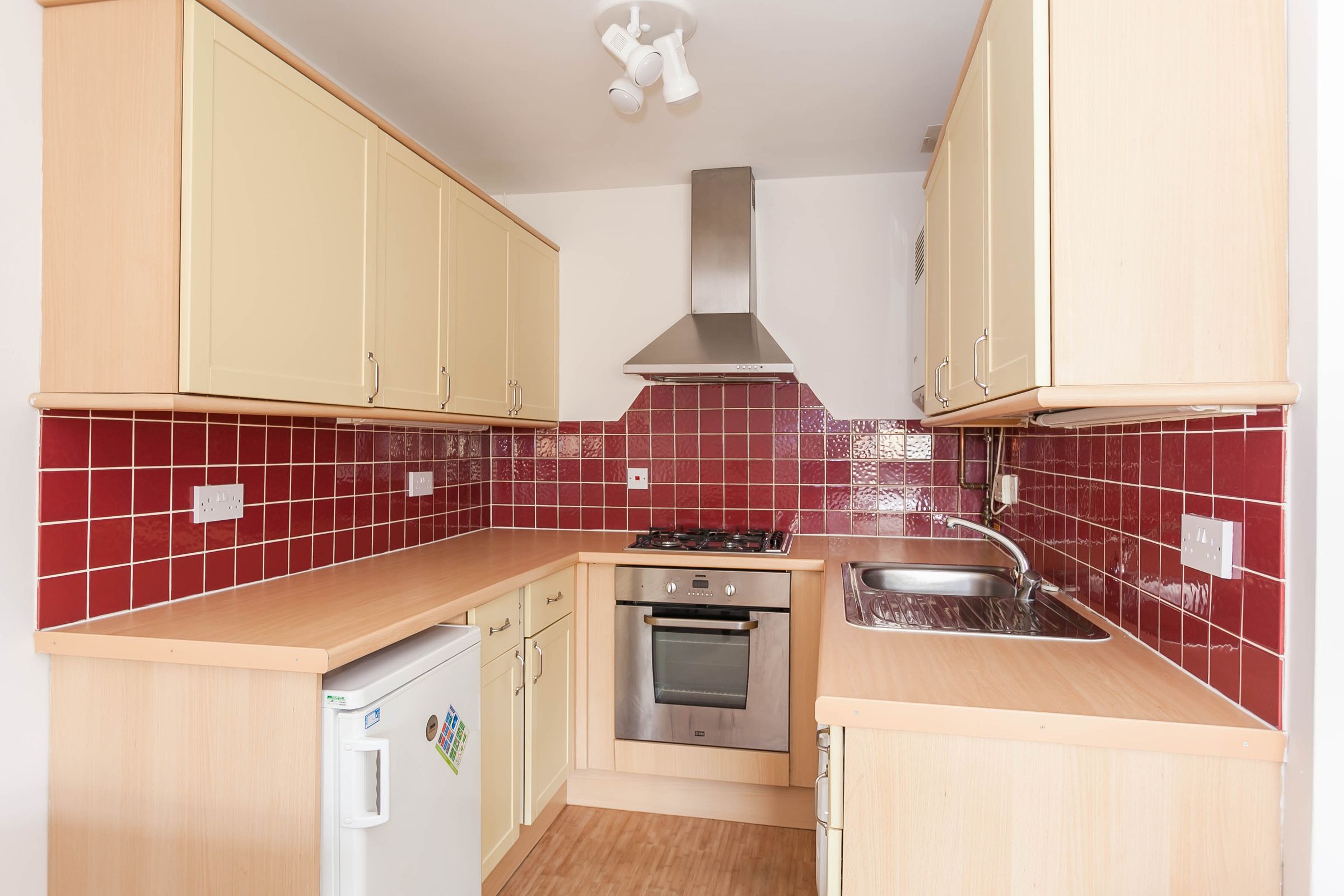 2 bed flat to rent in Lime Court, Lime Walk, Headington OX3 Zoopla