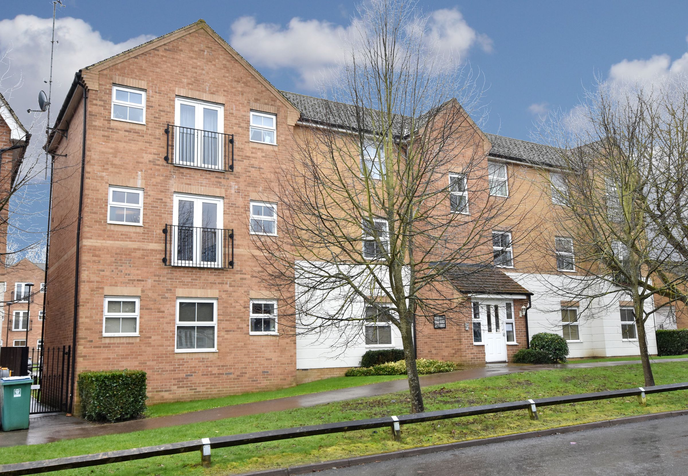 Harvest End, Garston Watford WD25  