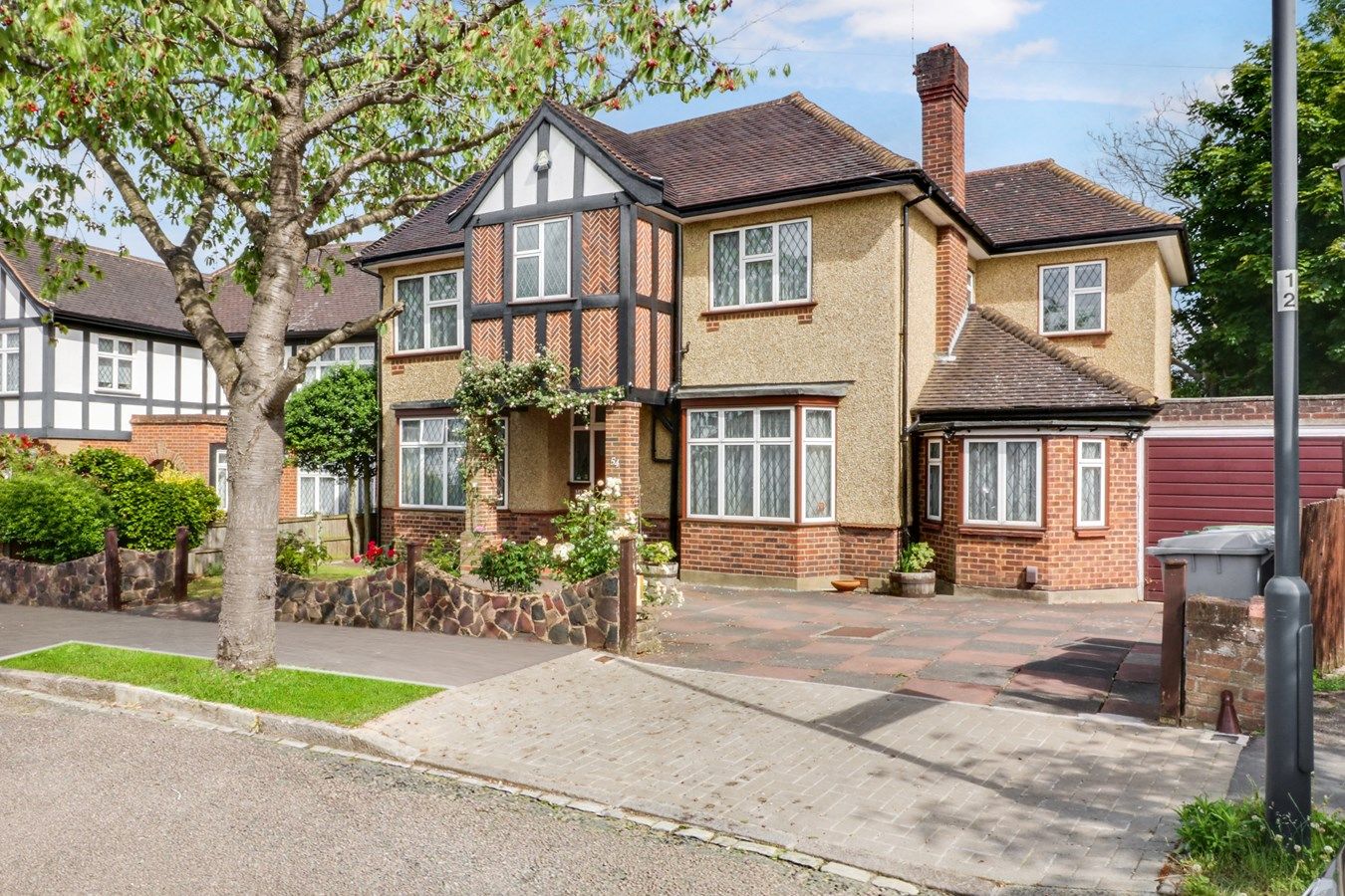 4 bed detached house for sale in Woodhill Crescent, Harrow HA3 Zoopla