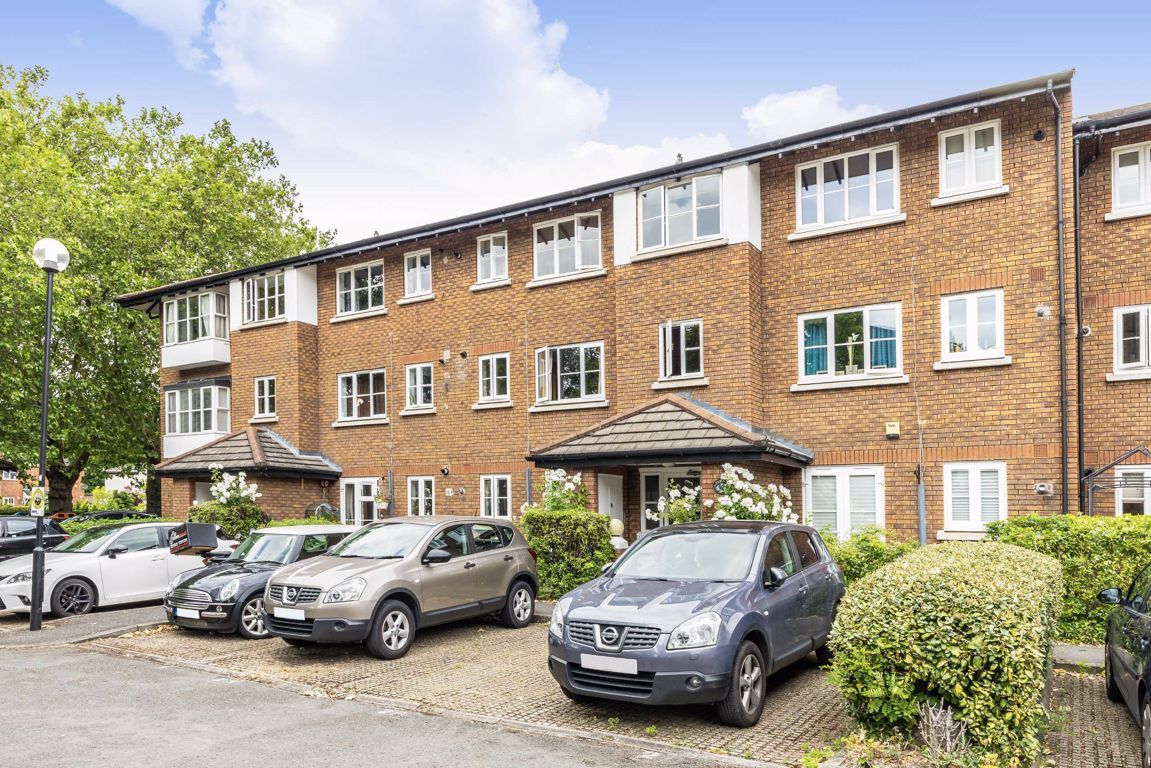 2 bed flat to rent in Kingsworthy Close, Kingston Upon Thames KT1 Zoopla