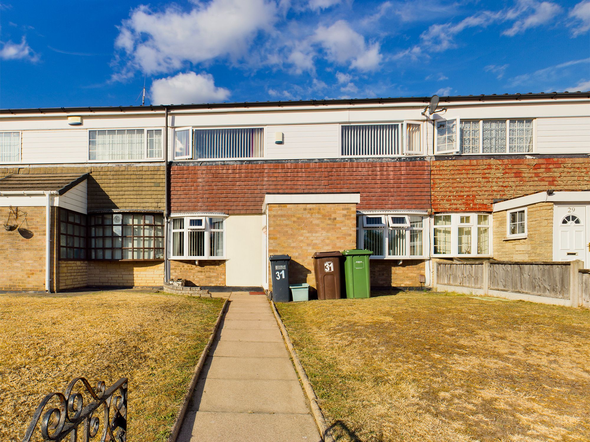 3 bed terraced house for sale in Poplar Avenue, Marston Green