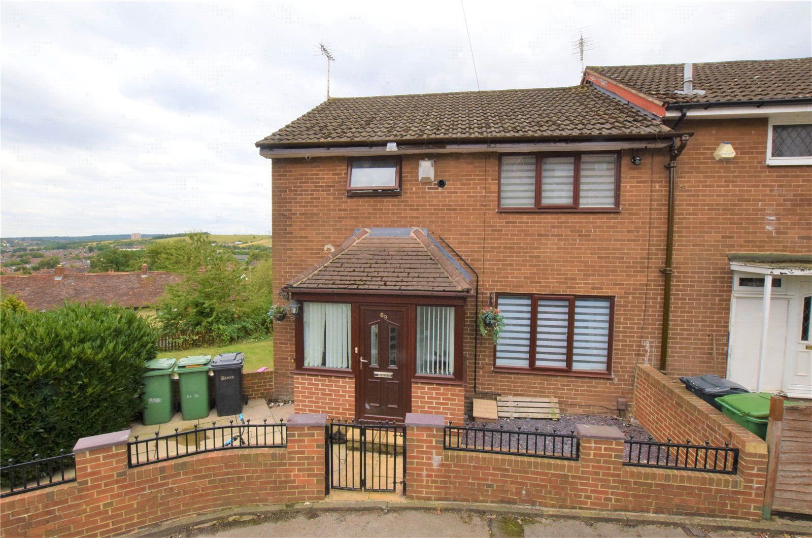 3 bed terraced house for sale in Bawn Approach, Leeds LS12 Zoopla