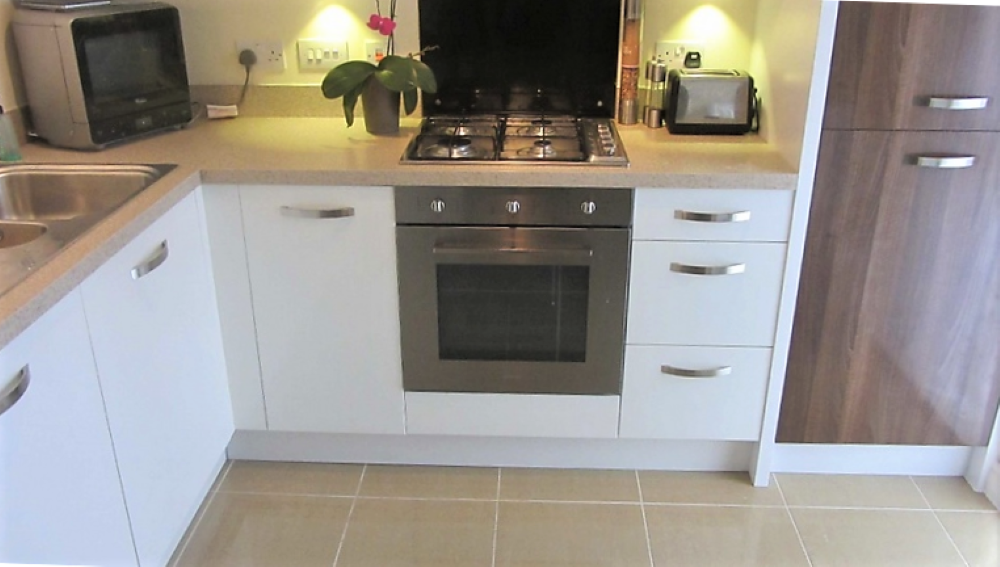 2 bed end terrace house to rent in Bartley Wilson Way, Leckwith