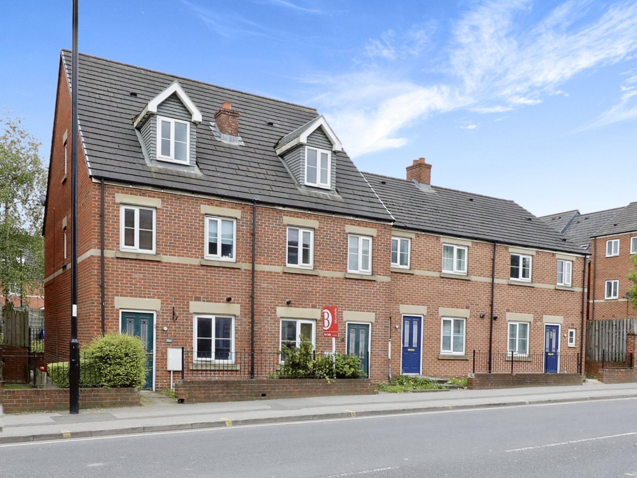 3 bed terraced house for sale in Staniforth Road, Sheffield, South