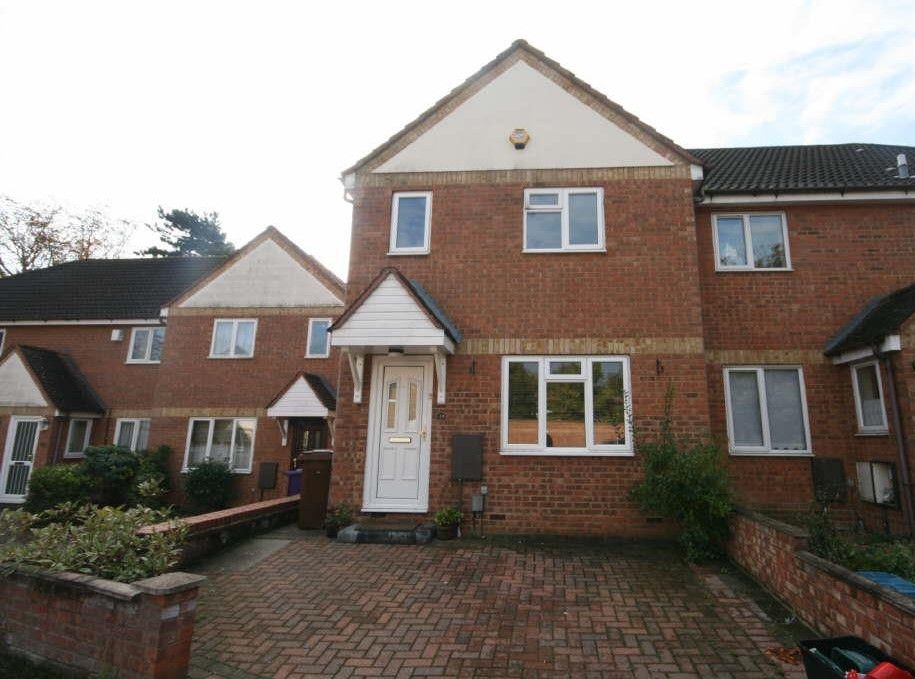 3 bed semidetached house to rent in Martin Way, Letchworth SG6 Zoopla