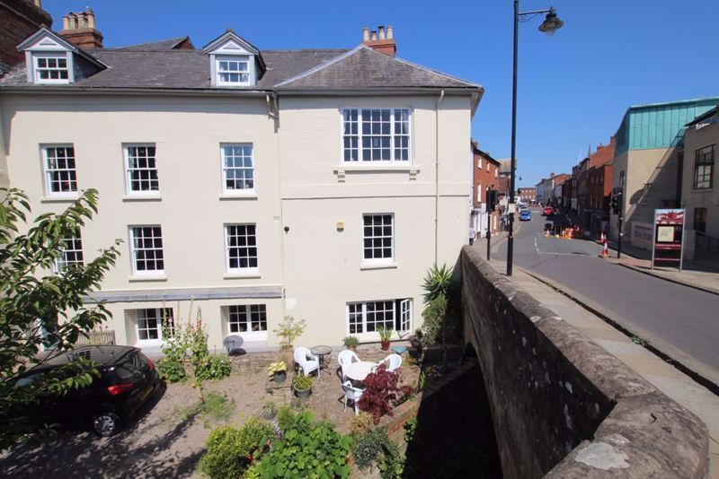 1 bed flat for sale in Bridge Street, Hereford HR4 Zoopla