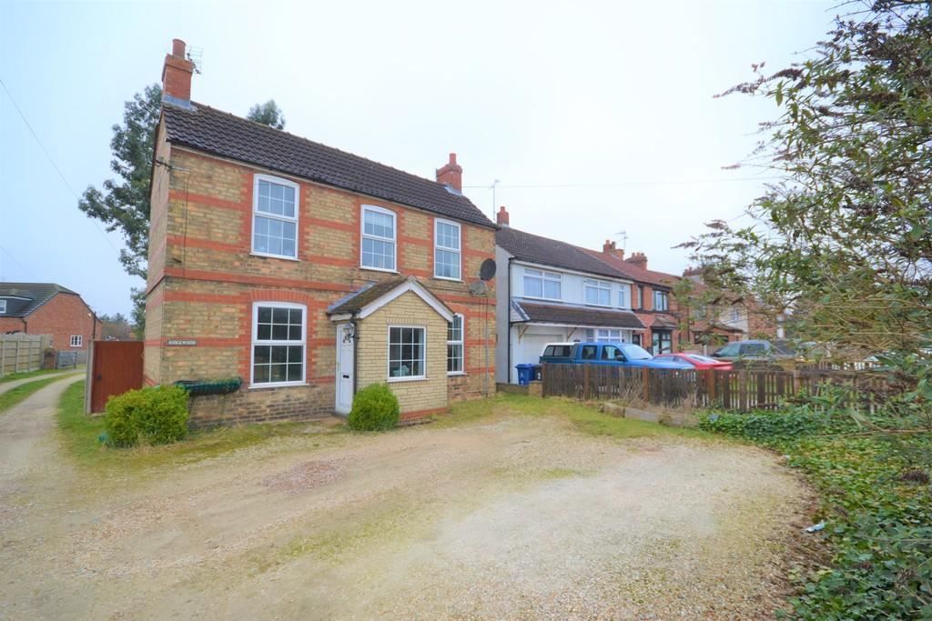 3 bed detached house for sale in Gate House Lane, Auckley, Doncaster