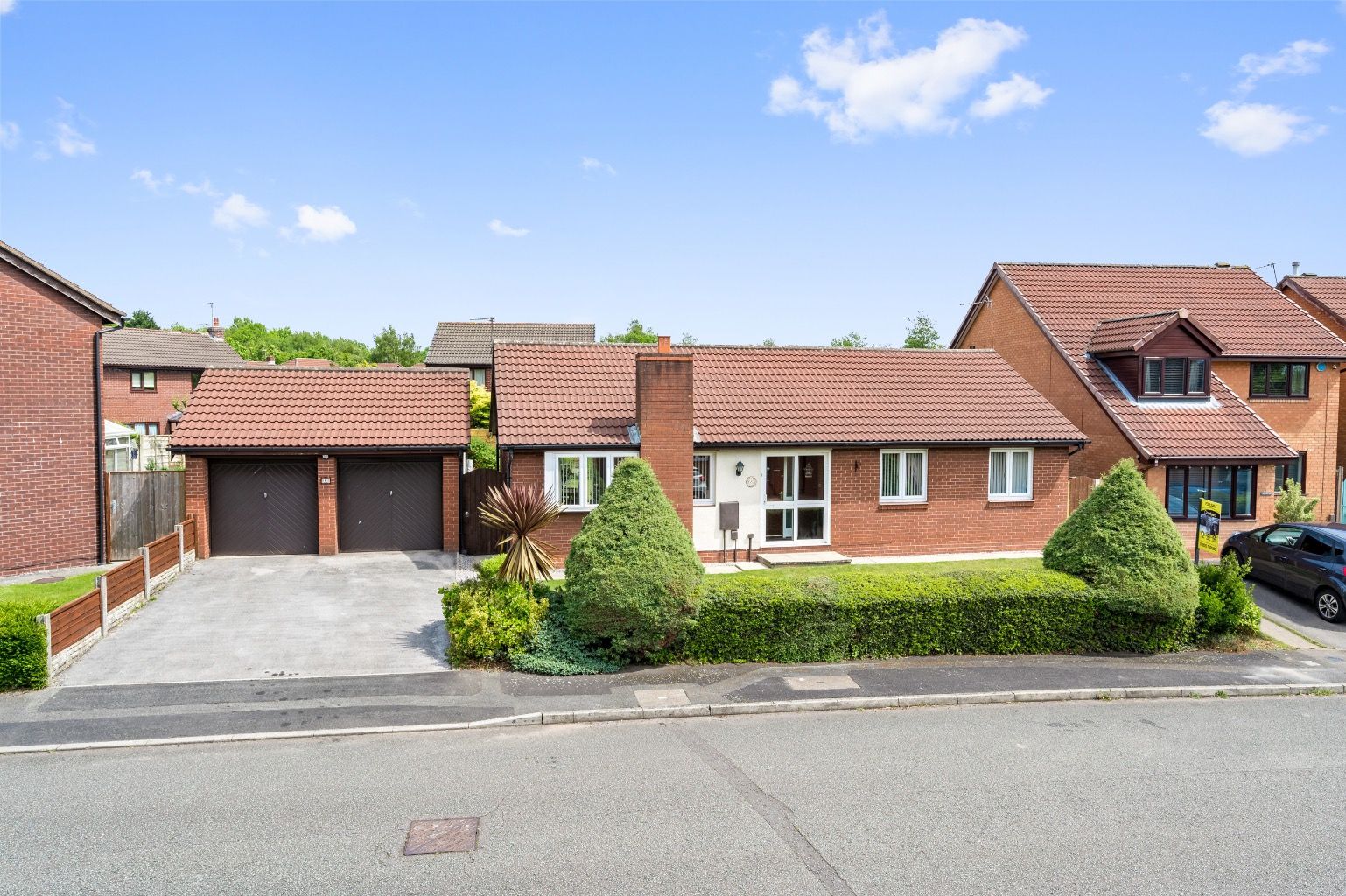 3 bed detached bungalow for sale in Applecross Close, Birchwood