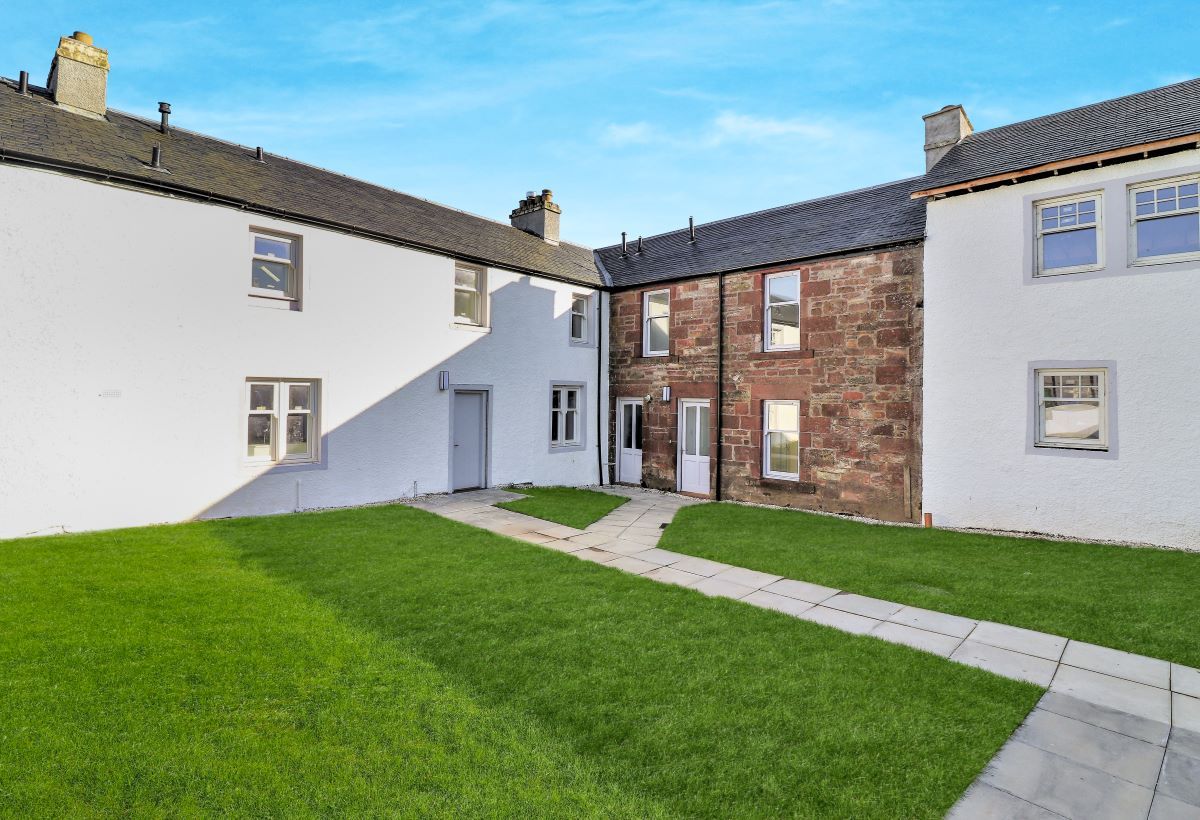 2 bed terraced house for sale in 15A Buchanan Street, Balfron, Glasgow