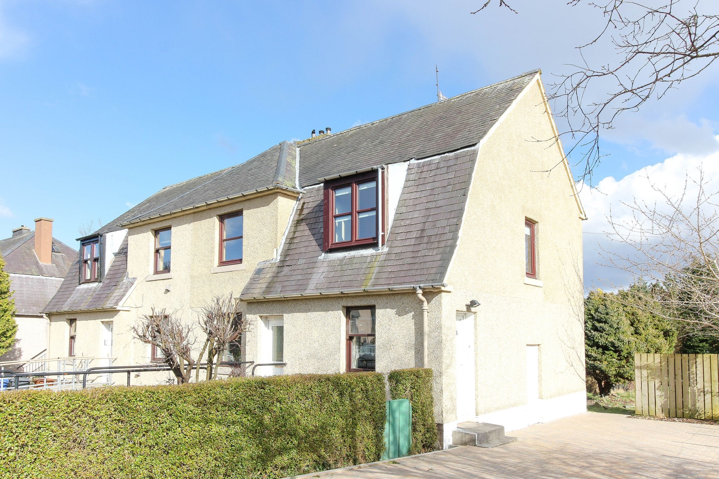 2 bed flat for sale in Carlops Avenue, Penicuik EH26 Zoopla