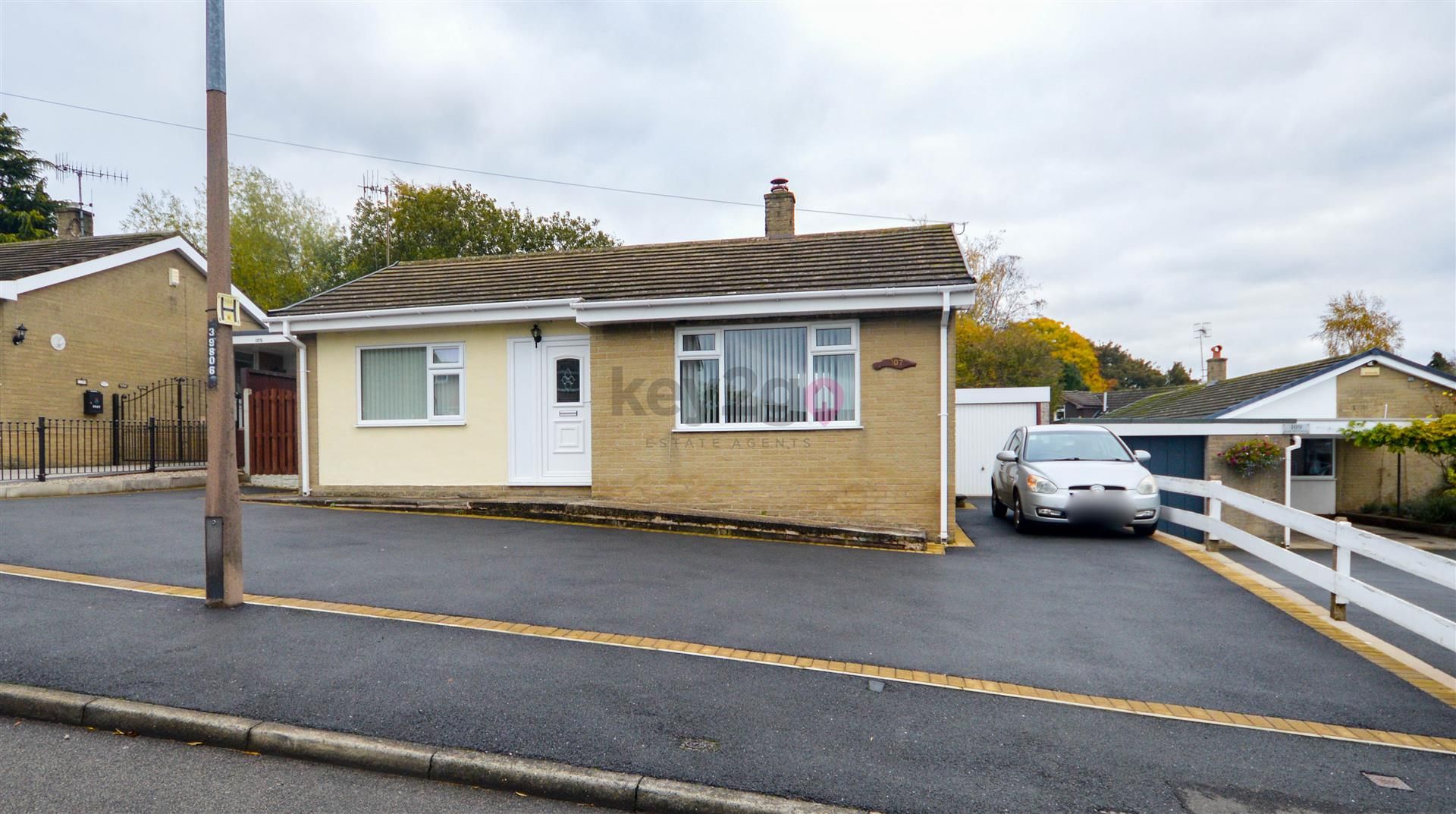 2 bed detached bungalow for sale in Snape Hill Crescent, Dronfield S18