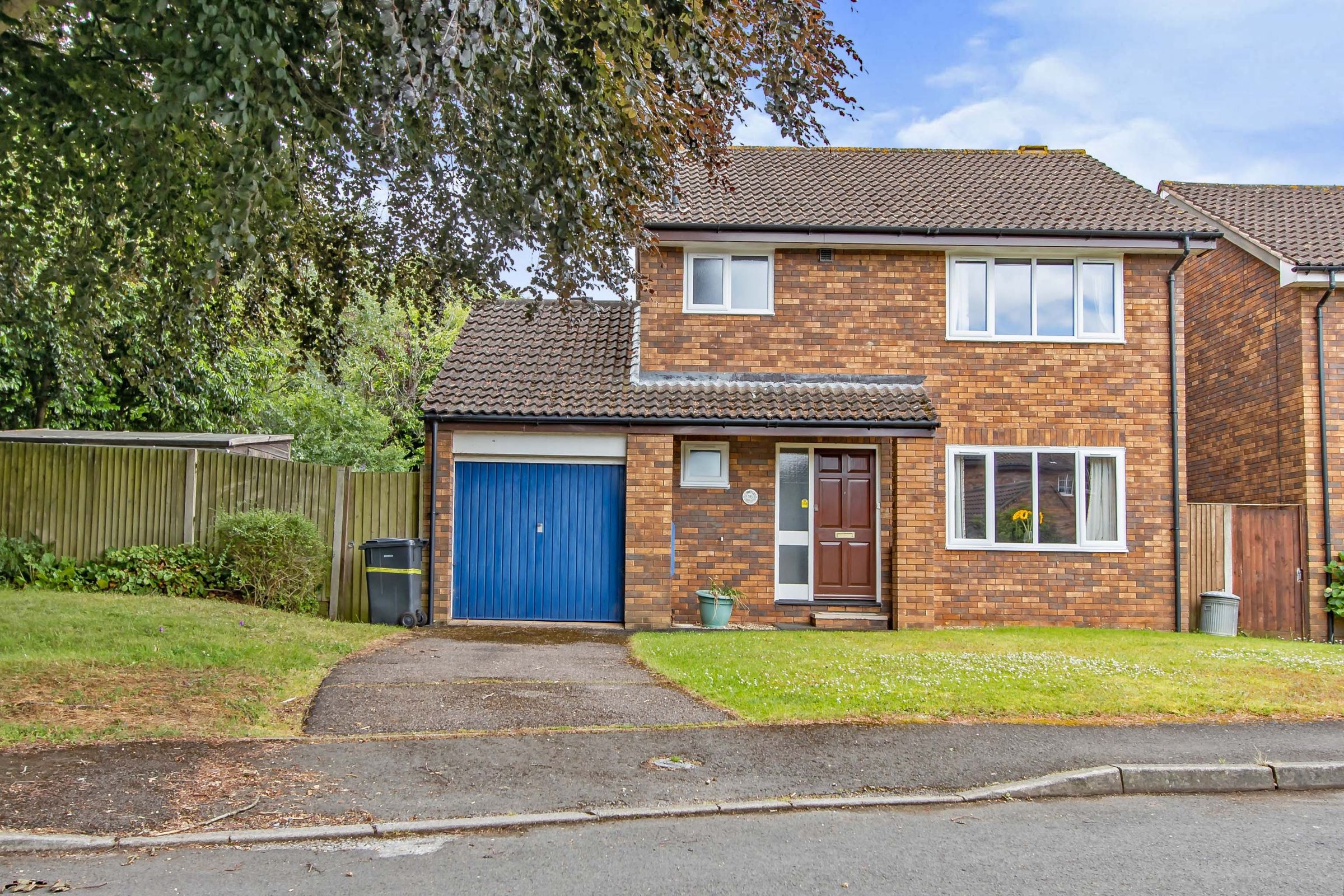 4 bed detached house for sale in Heather Close, Taunton TA1 - Zoopla