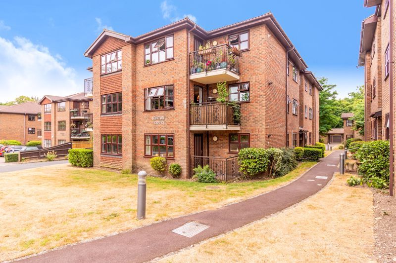 2 bed flat for sale in Parkhill Road, Bexley DA5 Zoopla