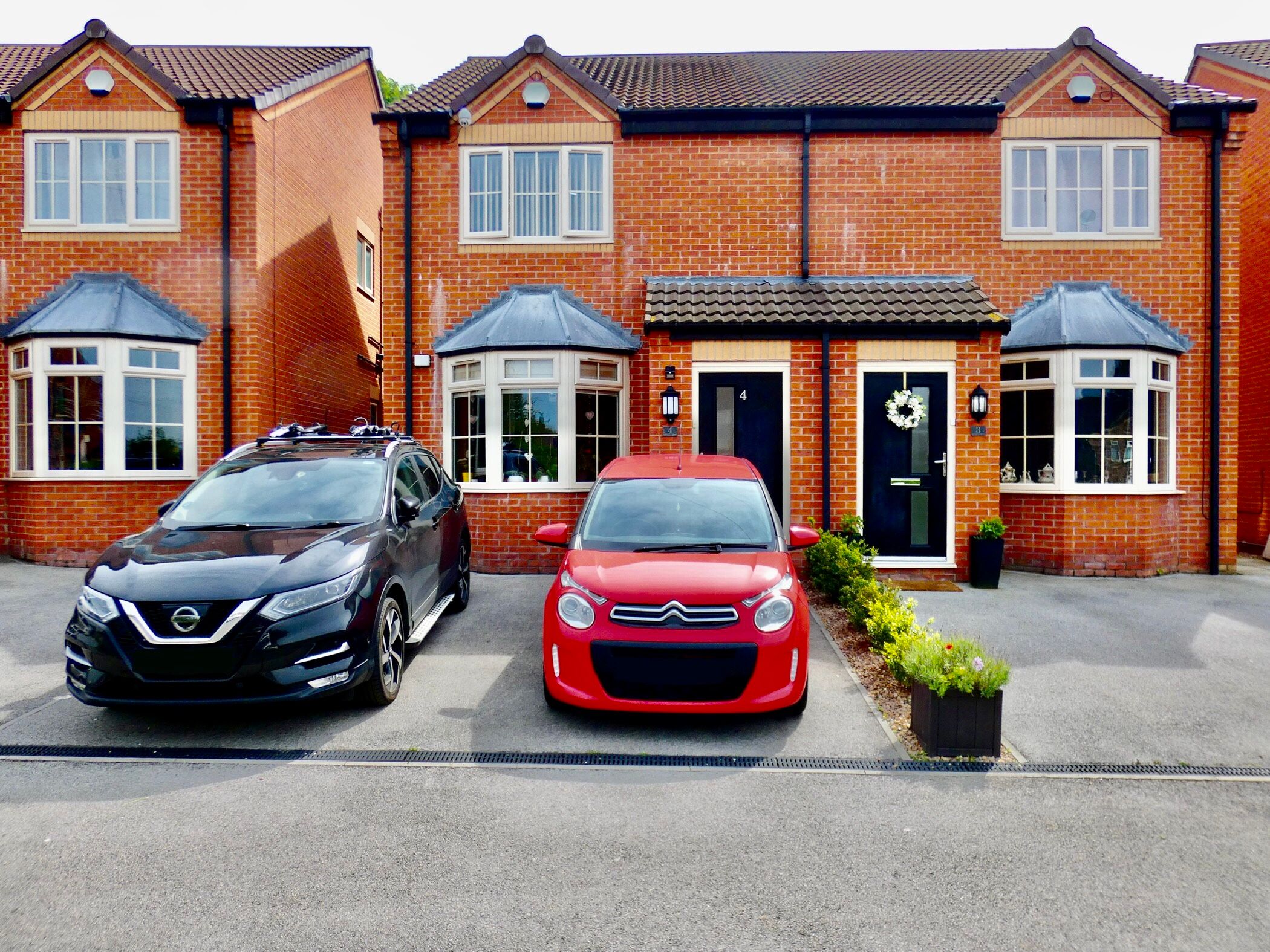 3 bed semidetached house for sale in Queen Street, Dinnington