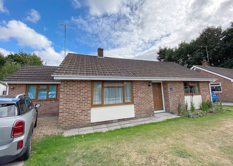 4 bed bungalow for sale in Homefields, Longbridge Deverill, Warminster