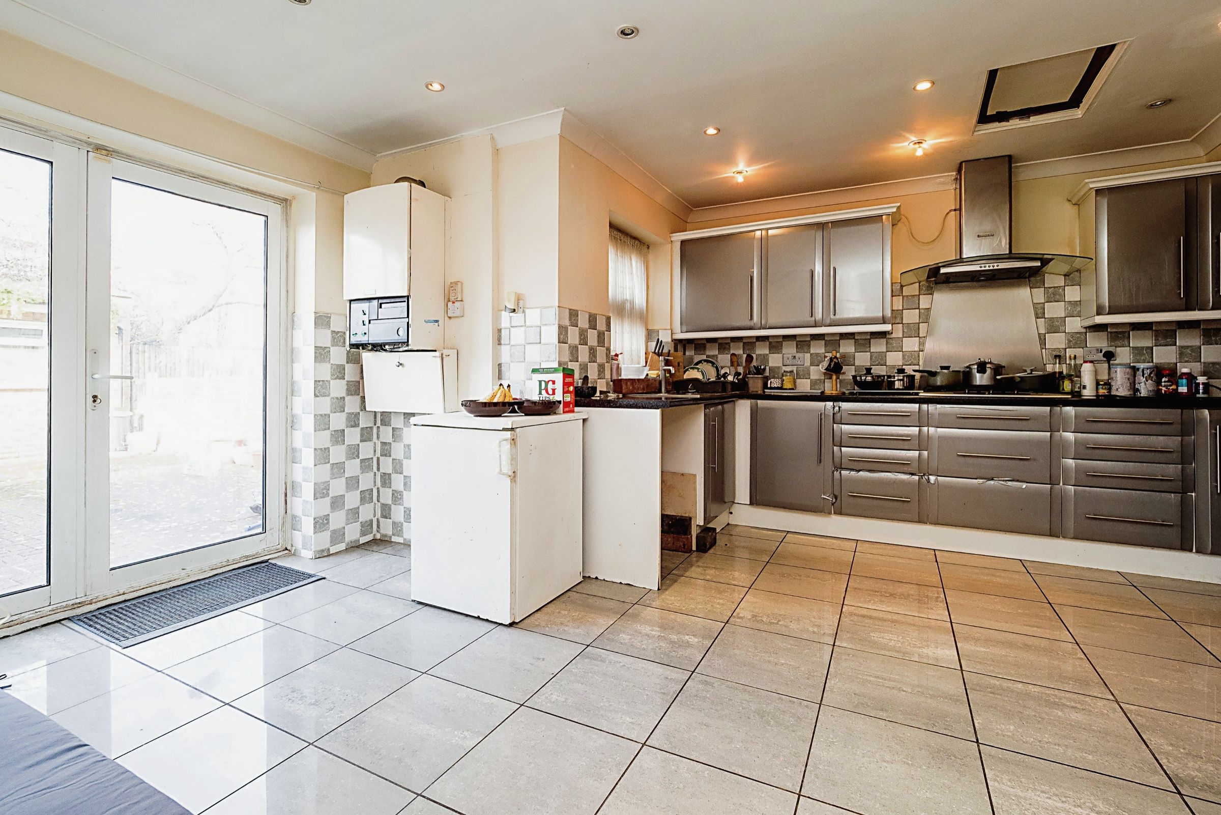 4 bed terraced house for sale in Stainforth Road, Ilford IG2 Zoopla